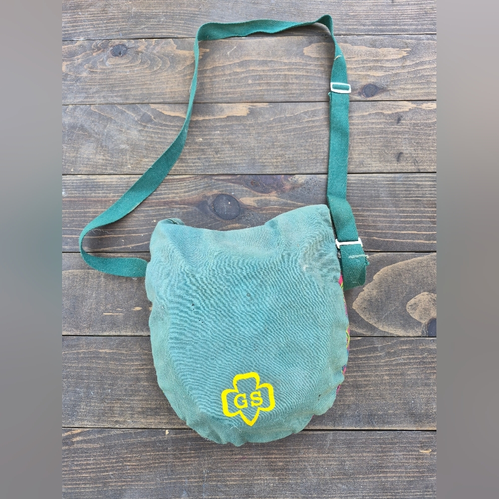 Vintage Girl Scouts Mess Kit: Aluminum Pot, Pan & Plaid Bag